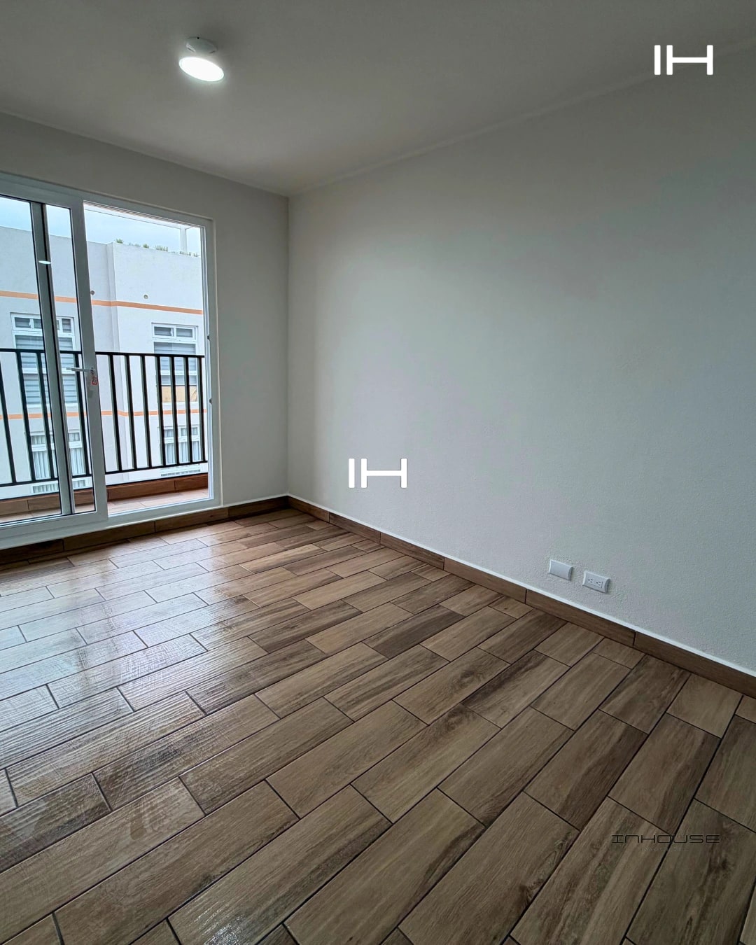 APARTAMENTO EN RENTA EN ZONA 16 CON BALCÓN EN NIVEL ALTO PARA ESTRENAR — Apartamento en Alquiler en Lares 16, Zona 16, Guatemala, Ciudad — foto 6 de 10