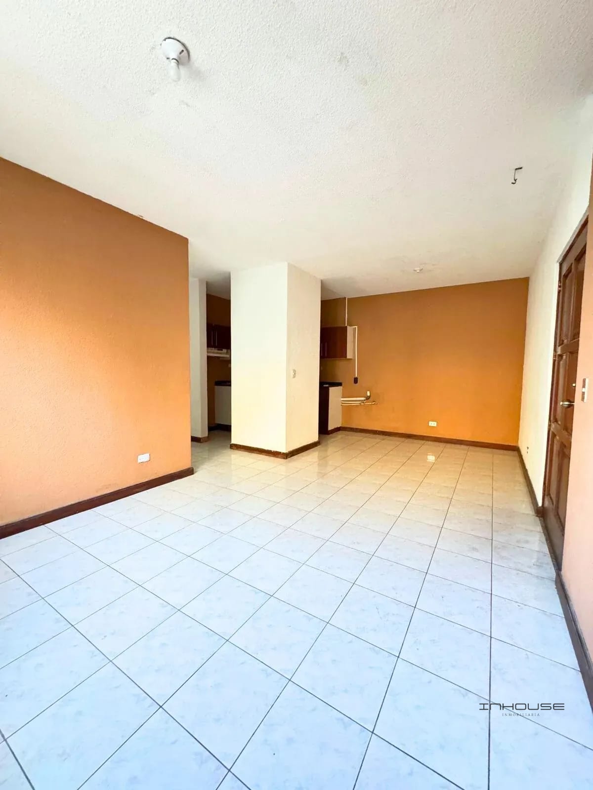 APARTAMENTO EN RENTA EN ZONA 16 SANTA AMELIA — Apartamento en Alquiler en Santa Amelia, Zona 16, Guatemala, Ciudad — foto 4 de 10