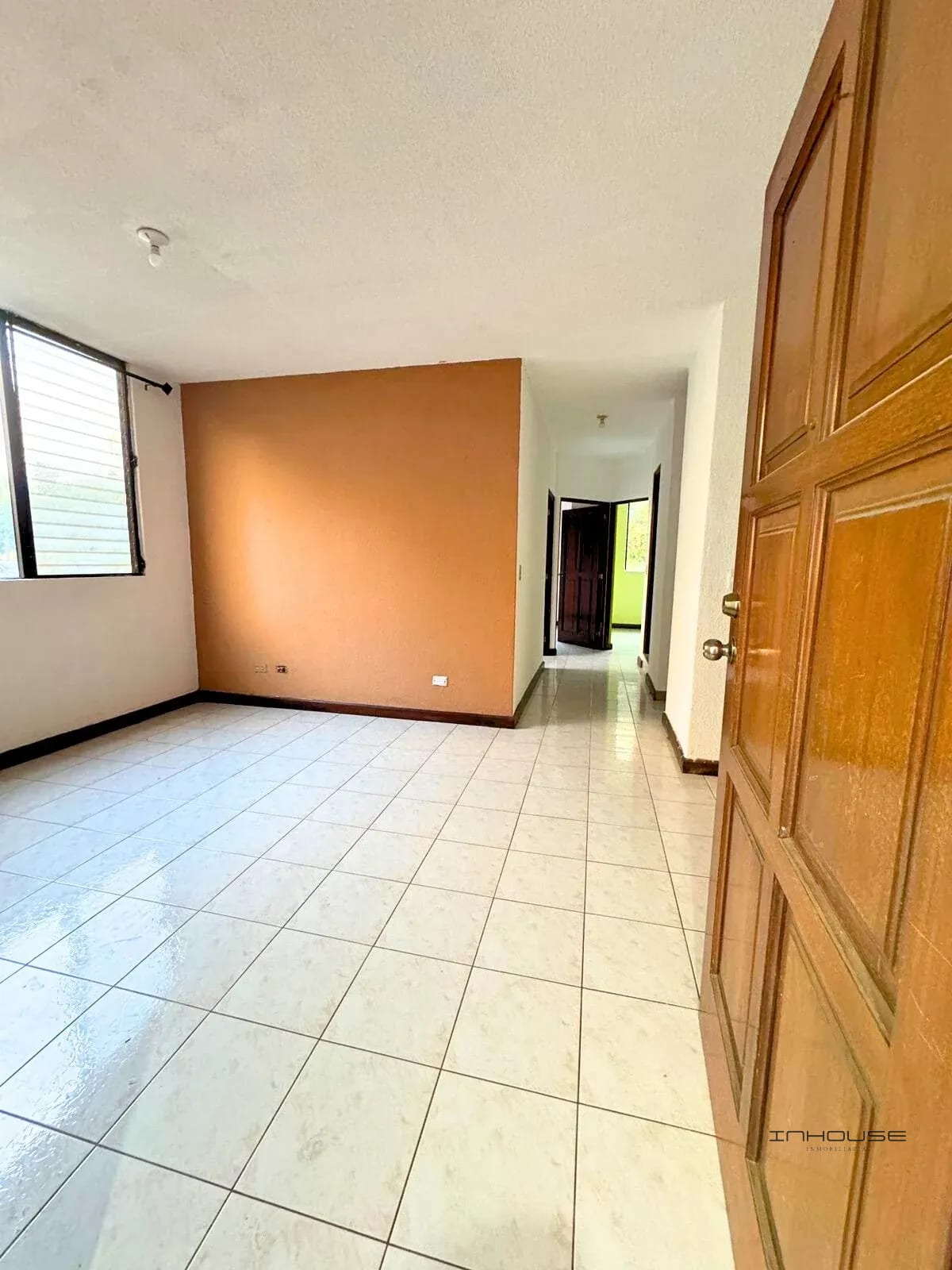 APARTAMENTO EN RENTA EN ZONA 16 SANTA AMELIA — Apartamento en Alquiler en Santa Amelia, Zona 16, Guatemala, Ciudad — foto 5 de 10