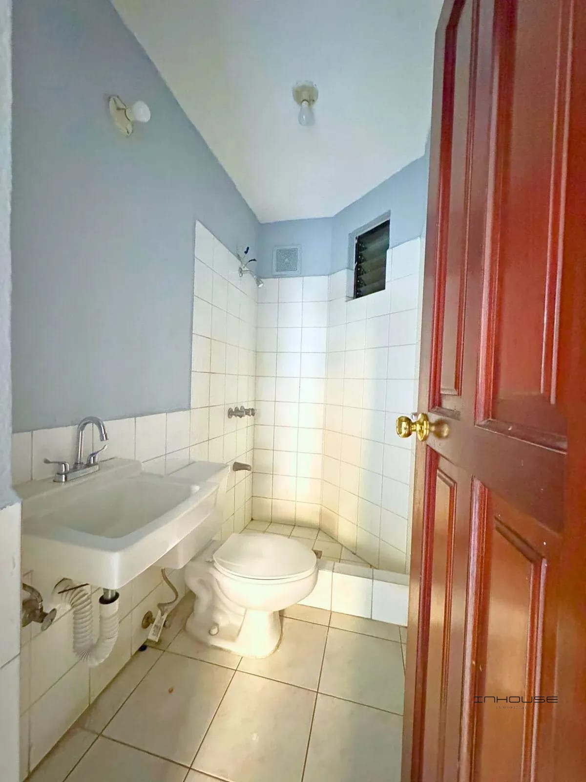 APARTAMENTO EN RENTA EN ZONA 16 SANTA AMELIA — Apartamento en Alquiler en Santa Amelia, Zona 16, Guatemala, Ciudad — foto 9 de 10