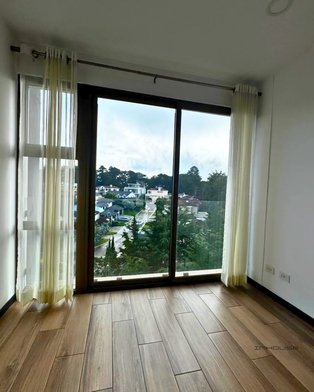 APARTAMENTO EN RENTA KM 9 MUXBAL — Apartamento en Alquiler en Viaggio, Muxbal, Guatemala, Ciudad — foto 4 de 8