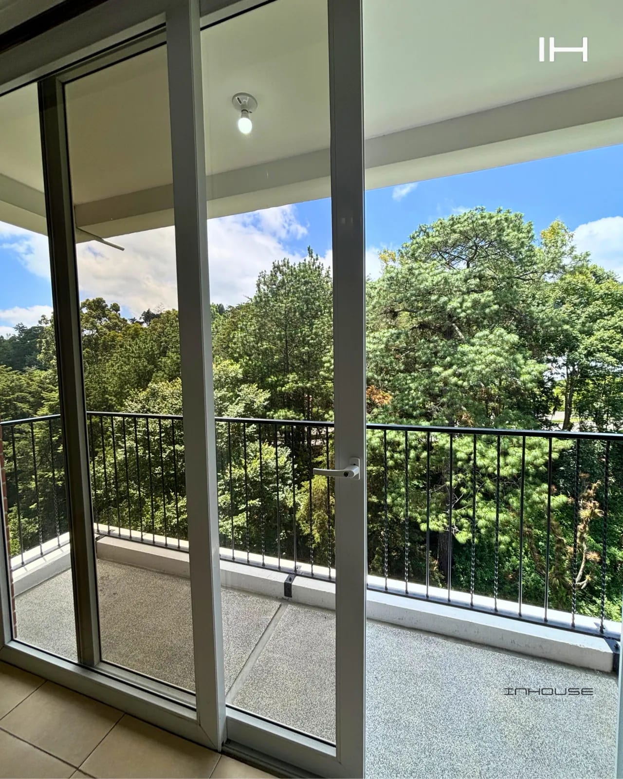 APARTAMENTO EN RENTA ZONA 16, LA MONTAÑA — Apartamento en Alquiler en La Montaña, Zona 16, Guatemala, Ciudad — foto 3 de 6