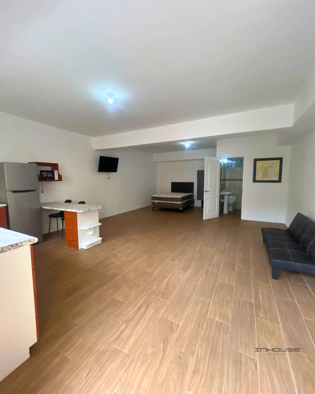 APARTAMENTO EN RENTA AMUEBLADO ZONA 16, LA MONTAÑA — Apartamento en Alquiler en Zona 16, Guatemala, Ciudad — foto 1 de 5