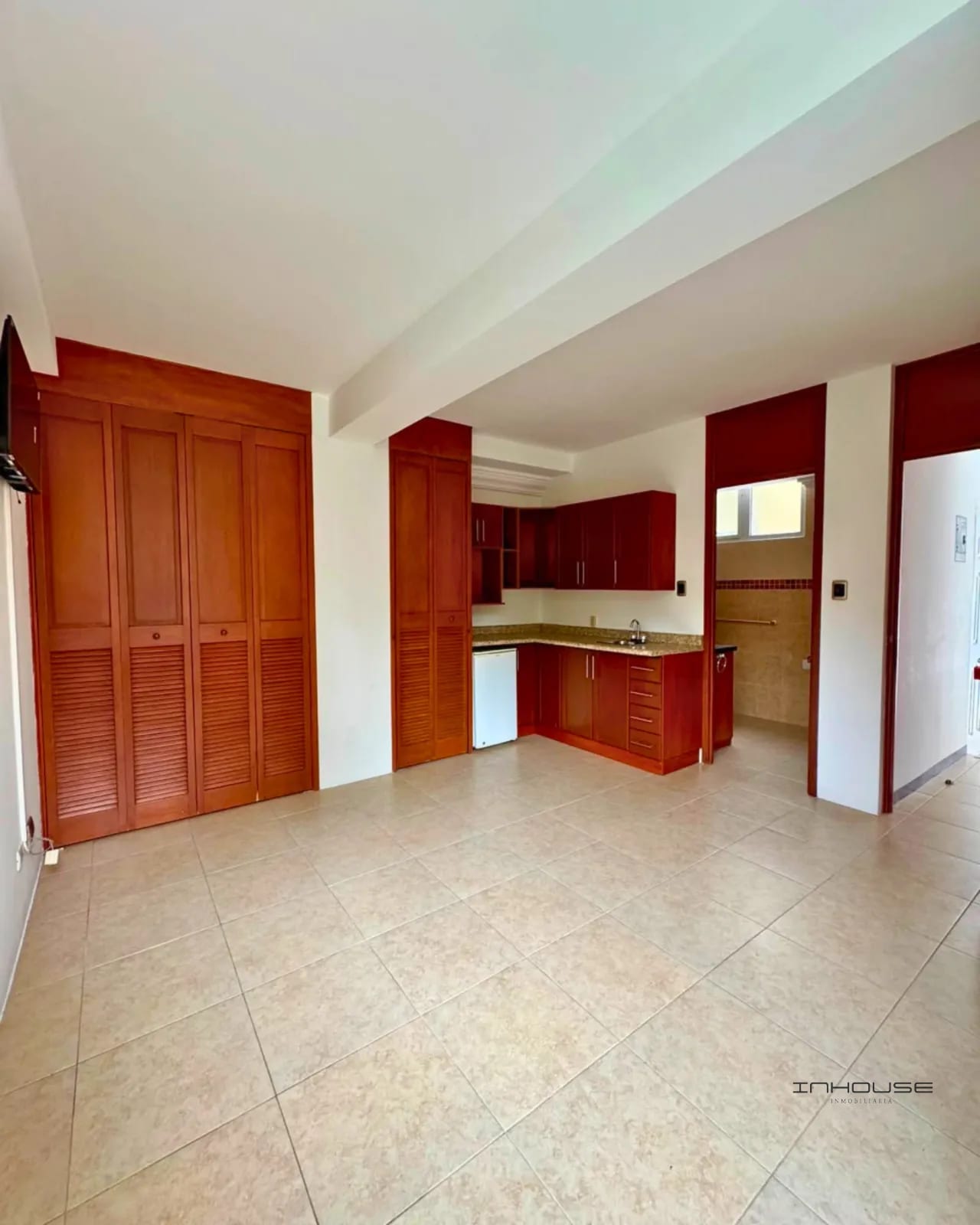 Apartamento en Renta Zona 16, la Montaña - Tipo Estudio — Apartamento en Alquiler en La Montaña, Zona 16, Guatemala, Ciudad — foto 4 de 8