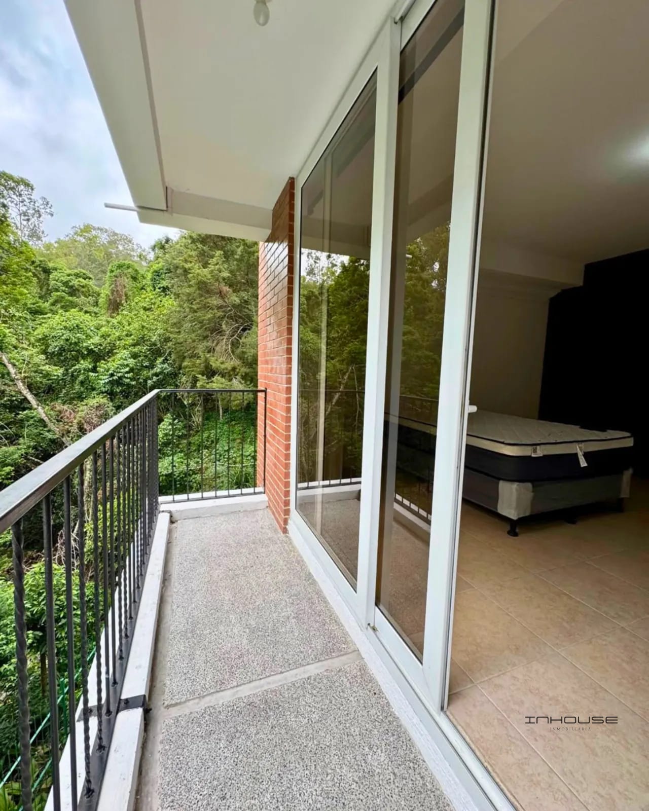 Apartamento en Renta Zona 16, la Montaña — Apartamento en Alquiler en La Montaña, Zona 16, Guatemala, Ciudad — foto 4 de 7