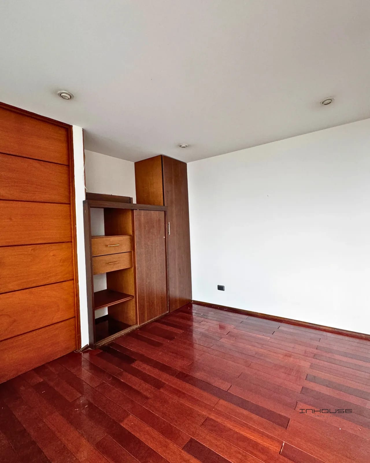 APARTAMENTO EN RENTA EN ZONA 13 AMUEBLADO — Apartamento en Alquiler en Torre Nova, Zona 13, Guatemala, Ciudad — foto 8 de 10