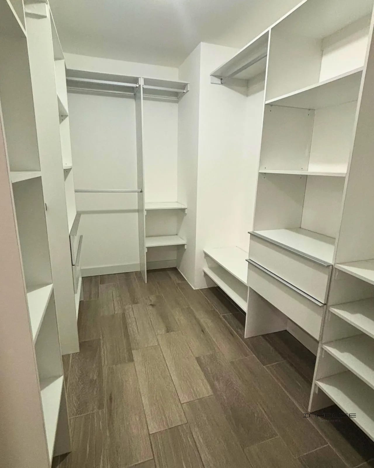 CASA EN VENTA EN ZONA 16 PARA ESTRENAR — Apartamento en Venta en Segheria, Zona 14, Guatemala, Ciudad — foto 8 de 9