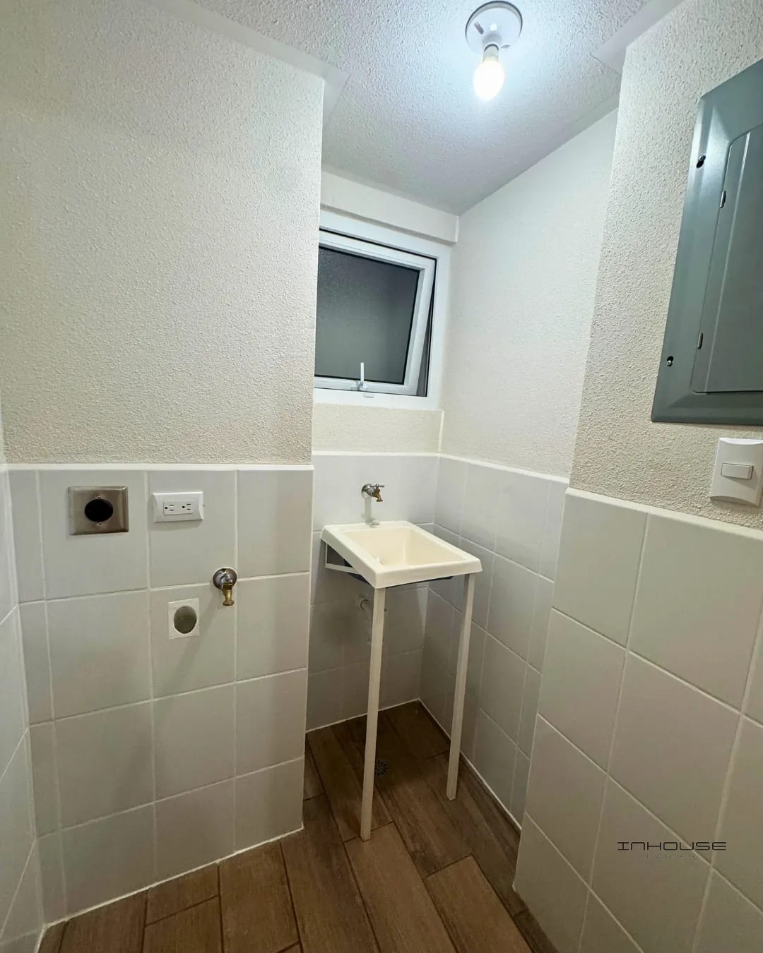 APARTAMENTO EN VENTA ZONA 16 EN PRIMER NIVEL CON JARDIN — Apartamento en Venta en Lares 16, Zona 16, Guatemala, Ciudad — foto 6 de 10