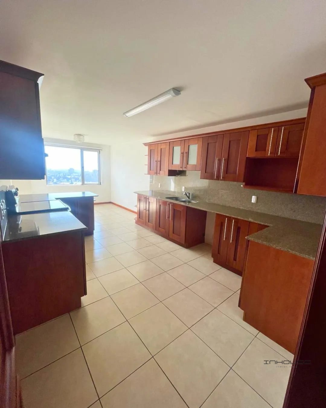 Apartamento en Renta Zona 15 en Nivel Alto — Apartamento en Alquiler en Botticelli II, Zona 15, Guatemala, Ciudad — foto 7 de 10