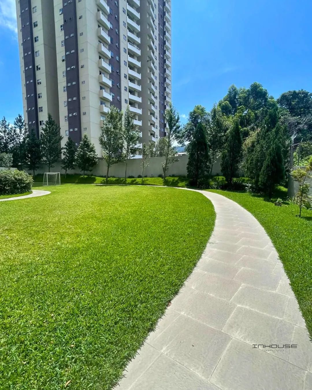 Apartamento en Renta Zona 15 en Nivel Alto — Apartamento en Alquiler en Botticelli II, Zona 15, Guatemala, Ciudad — foto 1 de 10
