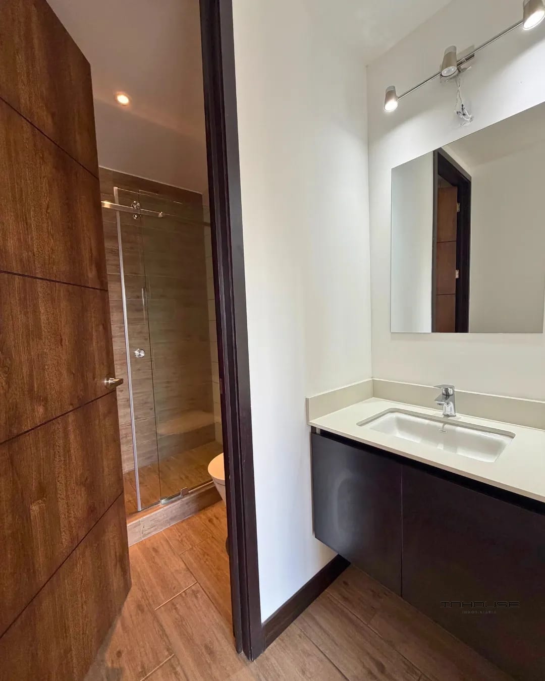 Apartamento en Venta en Zona 10 con Amplio Jardín — Apartamento en Venta en Marques de Oakland, Zona 10, Guatemala, Ciudad — foto 5 de 10
