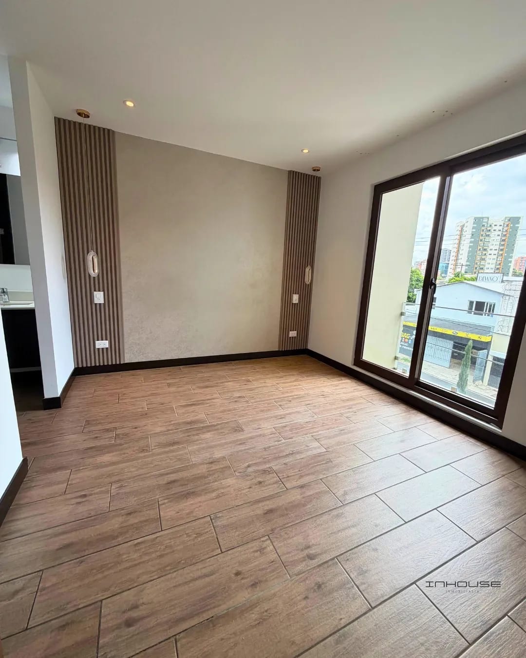 Apartamento en Venta en Zona 10 con Amplio Jardín — Apartamento en Venta en Marques de Oakland, Zona 10, Guatemala, Ciudad — foto 6 de 10