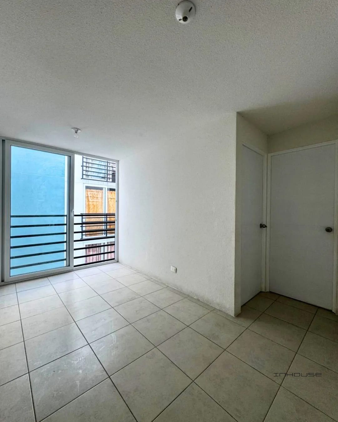 Apartamento en Venta Zona 6, Vías la Parroquia para Inversionistas — Apartamento en Venta en Zona 6, Guatemala, Ciudad — foto 2 de 9