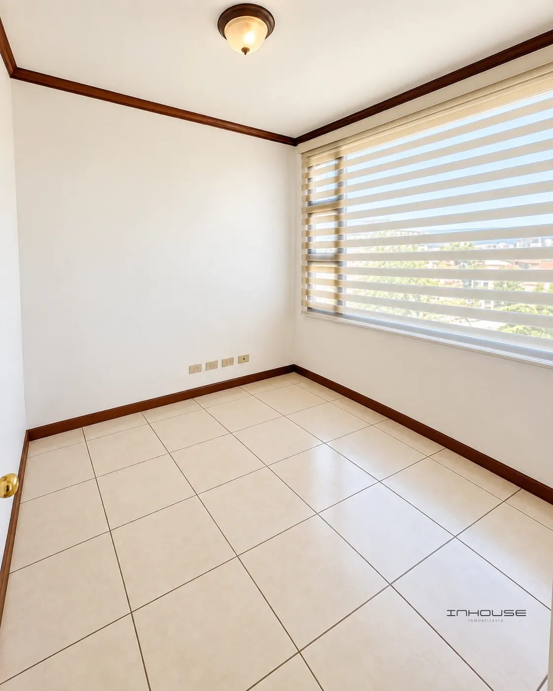Apartamento en Renta Zona 10 en Nivel Alto — Apartamento en Alquiler en Torre Castelar, Zona 10, Guatemala, Ciudad — foto 8 de 10