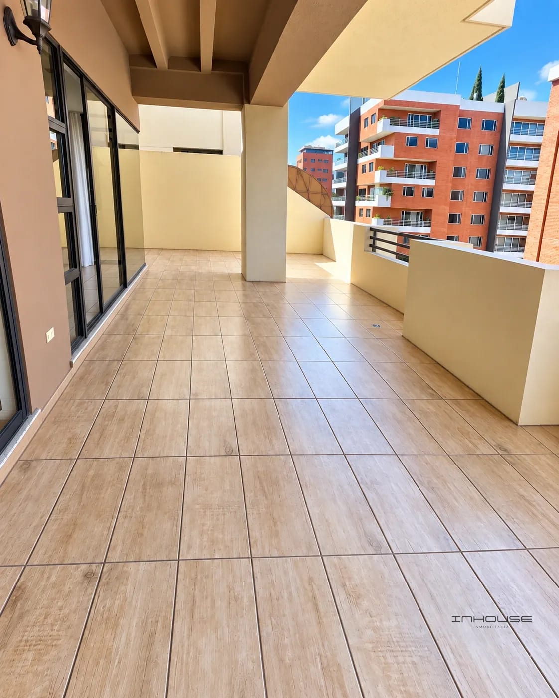 Apartamento en Renta Zona 10 en Nivel Alto — Apartamento en Alquiler en Torre Castelar, Zona 10, Guatemala, Ciudad — foto 10 de 10