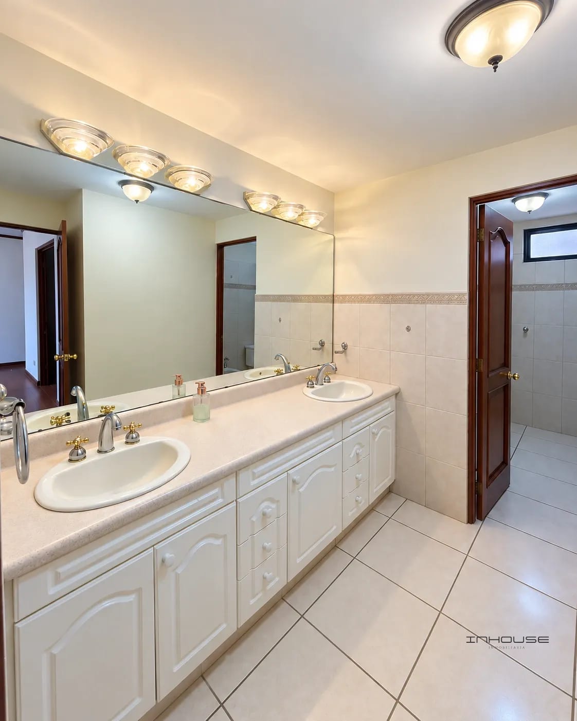 Apartamento en Venta Zona 10 en Nivel Alto — Apartamento en Venta en Torre Castelar, Zona 10, Guatemala, Ciudad — foto 6 de 10