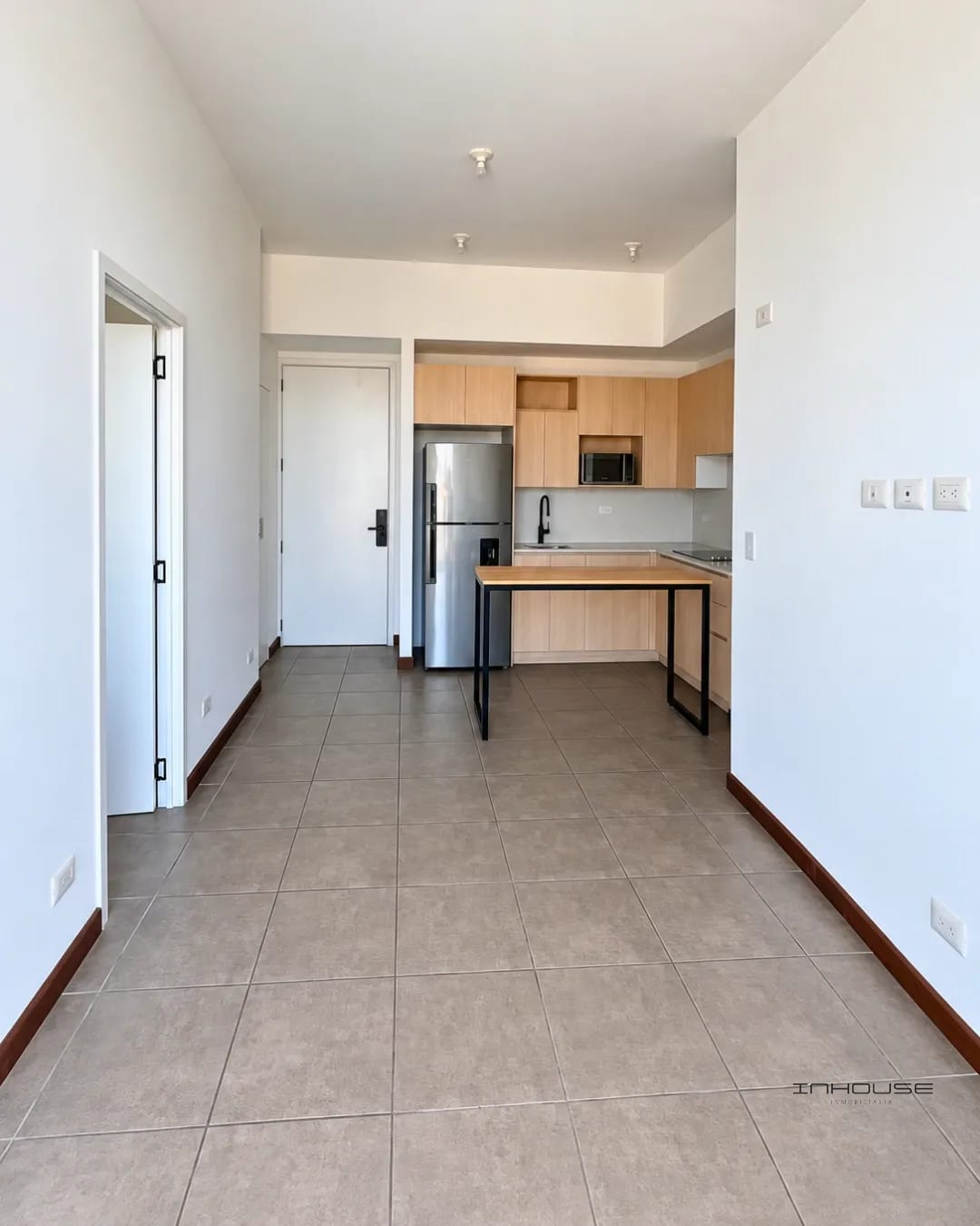 Apartamento en Venta Zona 15 Nivel Alto con Balcón — Apartamento en Venta en Quince Esquina, Zona 15, Guatemala, Ciudad — foto 3 de 12