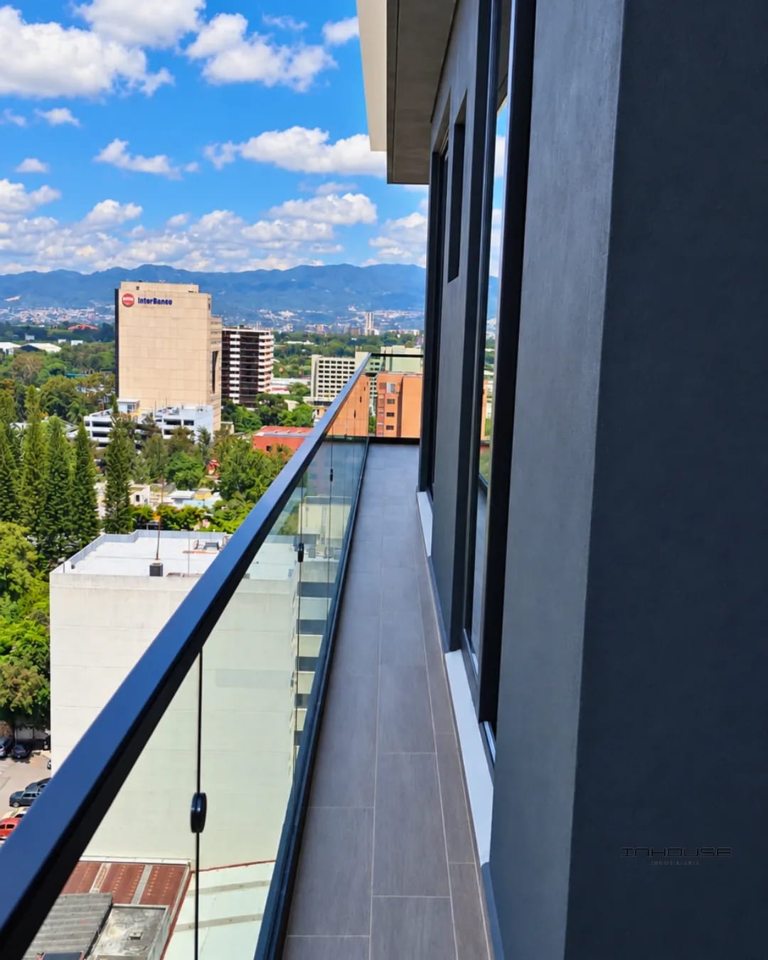 Apartamento en Renta Zona 10 para Estrenar Nivel Alto — Apartamento en Alquiler en Ferré Diez, Zona 10, Guatemala, Ciudad — foto 4 de 11