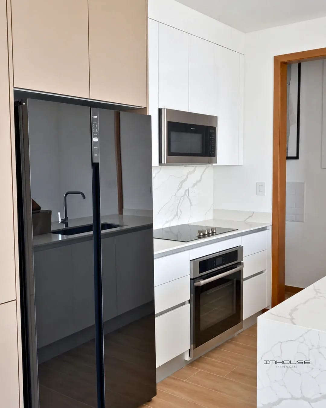 Apartamento en Renta Zona 10 para Estrenar Nivel Alto — Apartamento en Alquiler en Ferré Diez, Zona 10, Guatemala, Ciudad — foto 6 de 11