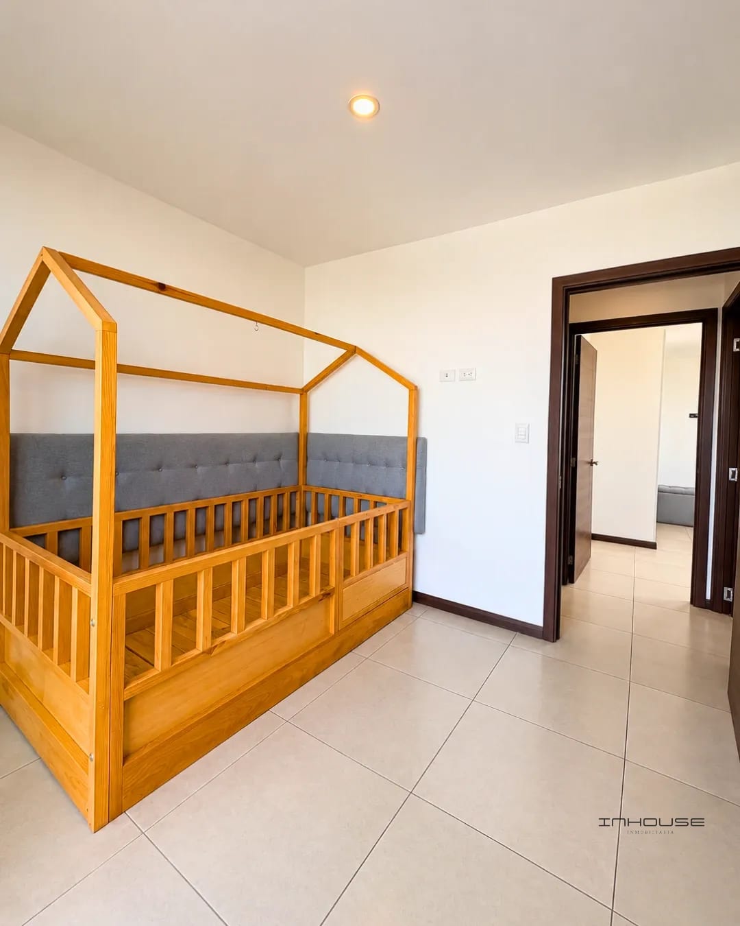 Apartamento en Venta Zona 10 Semiamueblado Nivel Alto — Apartamento en Venta en Mira, Zona 10, Guatemala, Ciudad — foto 7 de 10