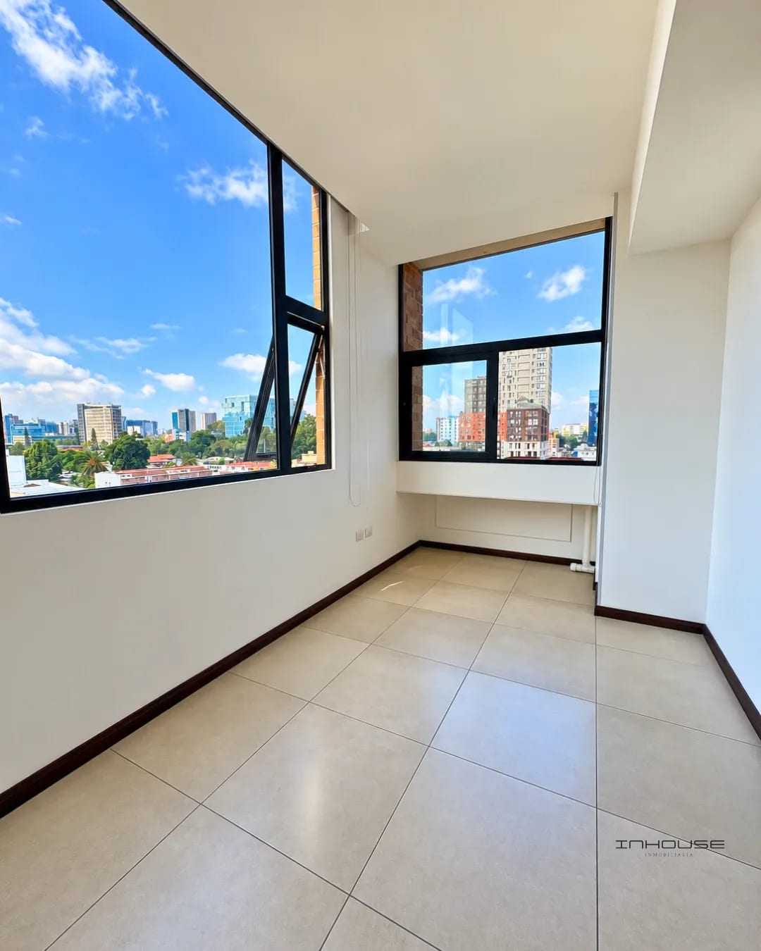 Apartamento en Venta Zona 10 Semiamueblado Nivel Alto — Apartamento en Venta en Mira, Zona 10, Guatemala, Ciudad — foto 10 de 10