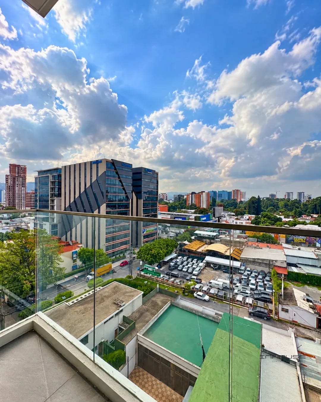 Apartamento en Renta Zona 10, Atarah Nivel Alto — Apartamento en Venta en Atarah, Zona 10, Guatemala, Ciudad — foto 4 de 9