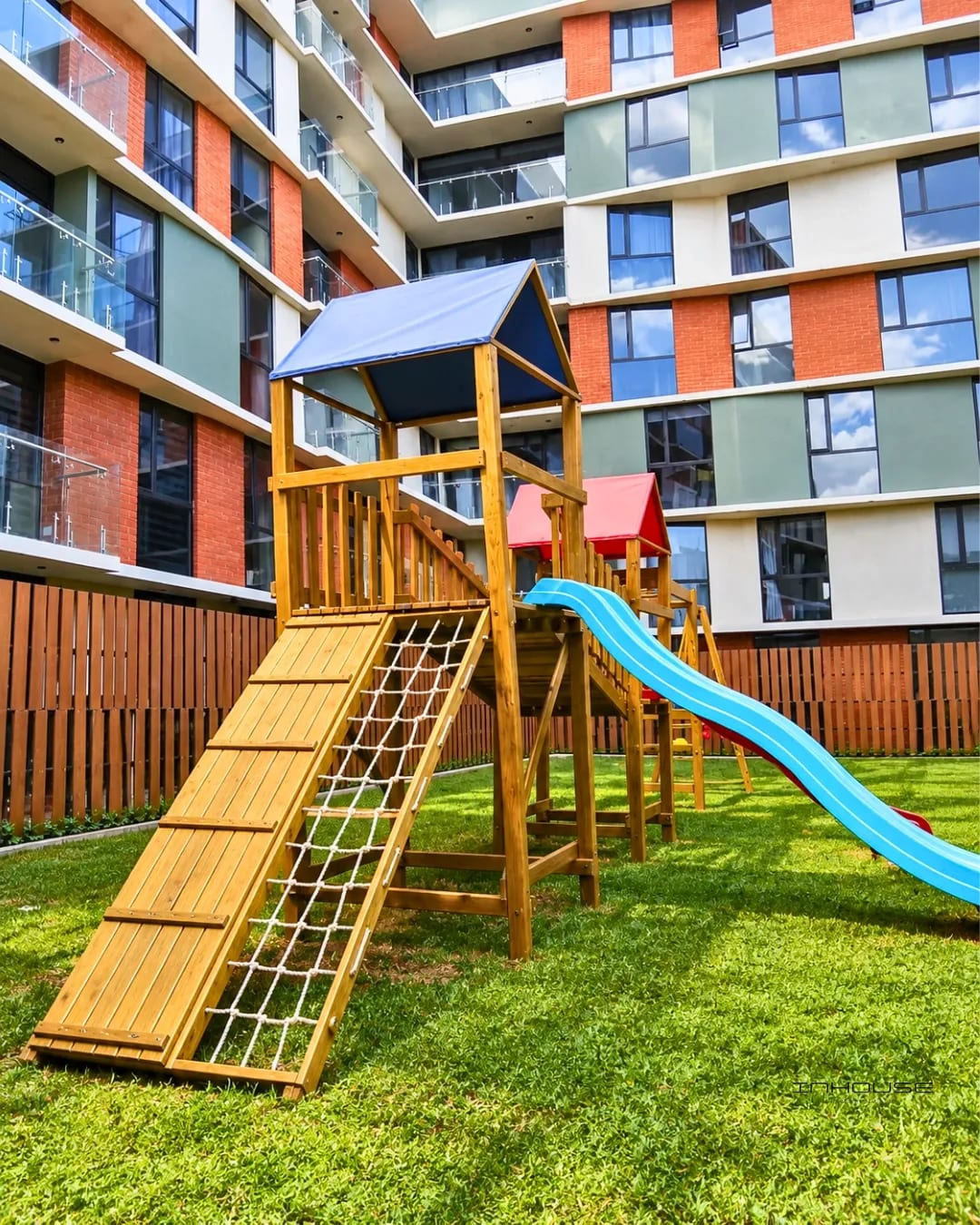 Apartamento en Venta Zona 11 en Primer Nivel con Jardin, Aralia — Apartamento en Venta en Aralia Mariscal, Zona 11, Guatemala, Ciudad — foto 10 de 16