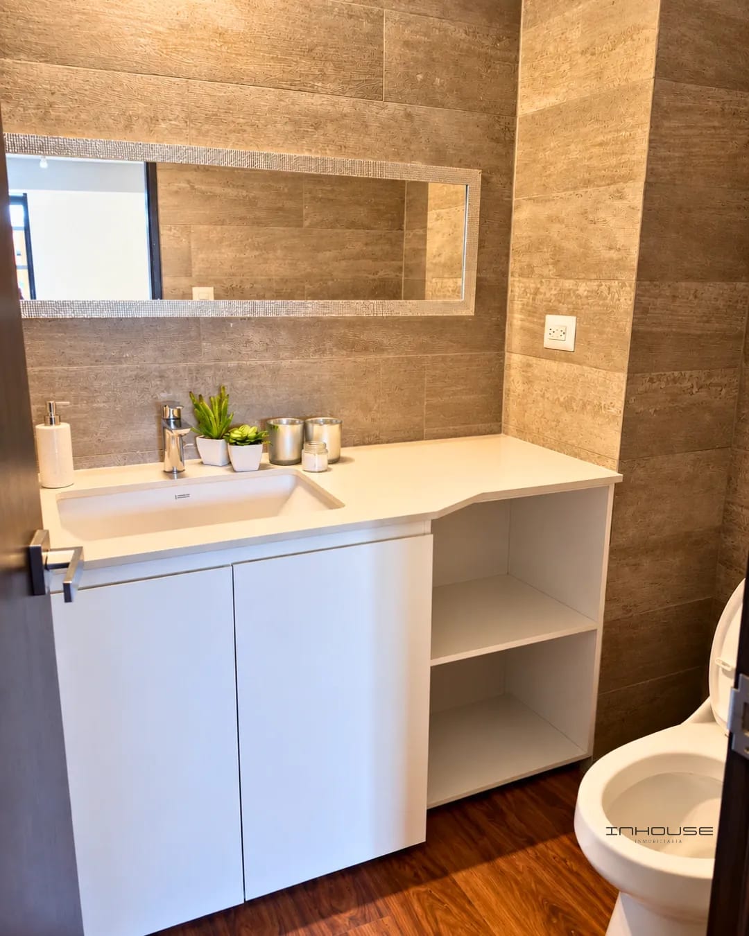 Apartamento en Venta Zona 11 en Primer Nivel con Jardin, Aralia — Apartamento en Venta en Aralia Mariscal, Zona 11, Guatemala, Ciudad — foto 13 de 16
