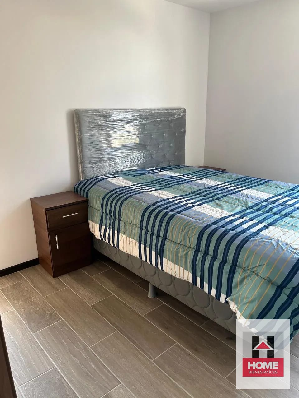 APARTAMENTO CERCANO A OAKLAND PARA ESTRENAR EN VENTA ZONA 10 — Apartamento en Venta en Biko, Zona 10, Guatemala, Ciudad — foto 2 de 12