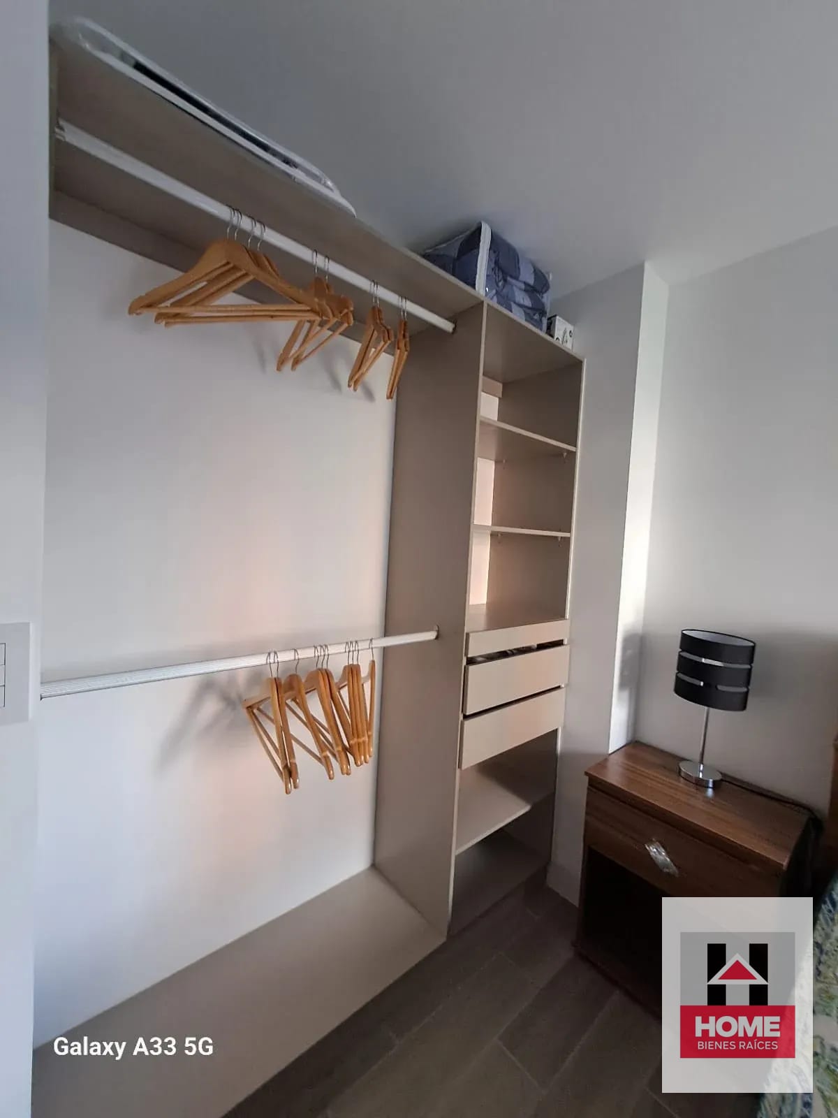 Bonito Apartamento en Renta con Todos los Servicios 1 HABITACI0N — Apartamento en Alquiler en Parque 10, Zona 10, Guatemala, Ciudad — foto 4 de 12