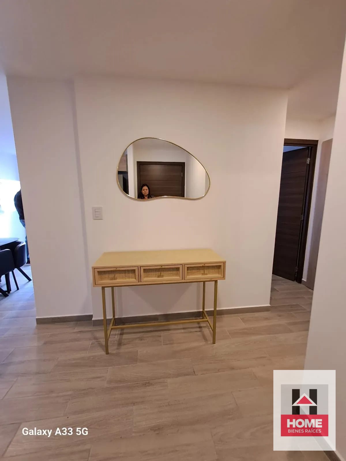 Bonito Apartamento en Renta con Todos los Servicios 1 HABITACI0N — Apartamento en Alquiler en Parque 10, Zona 10, Guatemala, Ciudad — foto 10 de 12