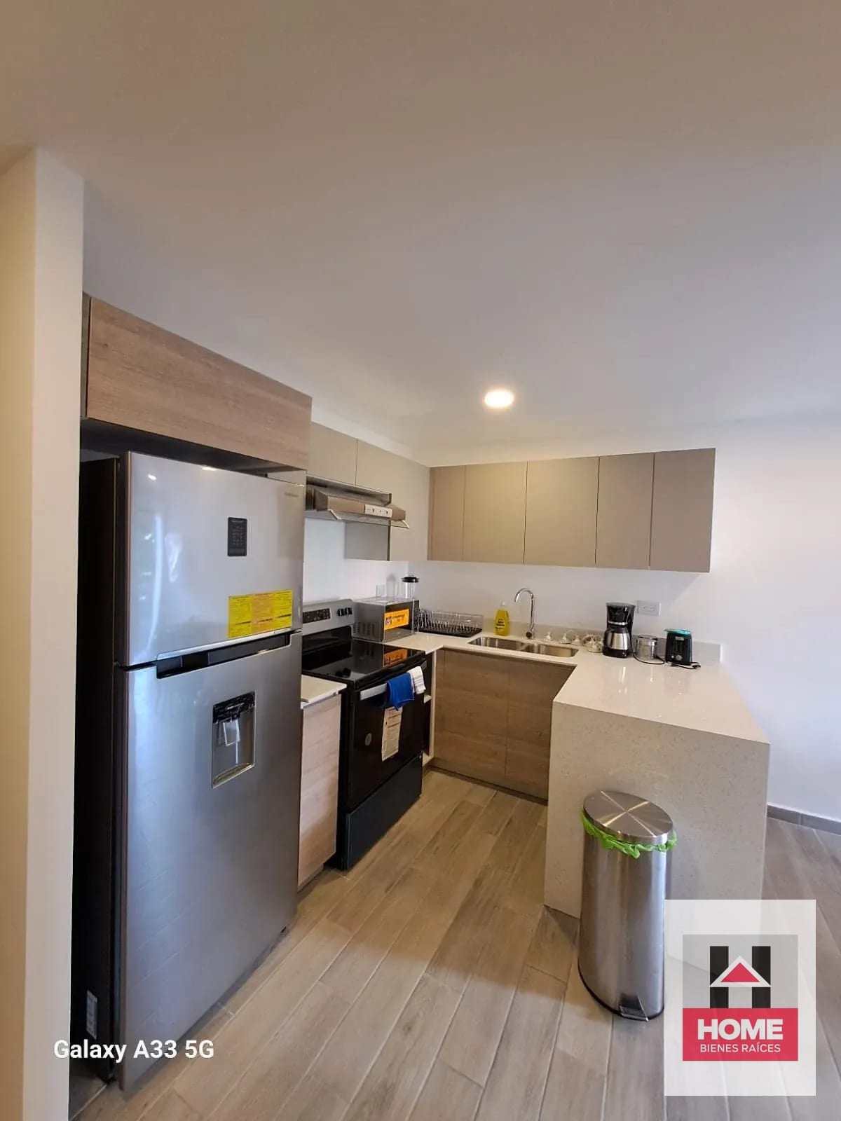 Bonito Apartamento en Renta con Todos los Servicios 1 HABITACI0N — Apartamento en Alquiler en Parque 10, Zona 10, Guatemala, Ciudad — foto 11 de 12