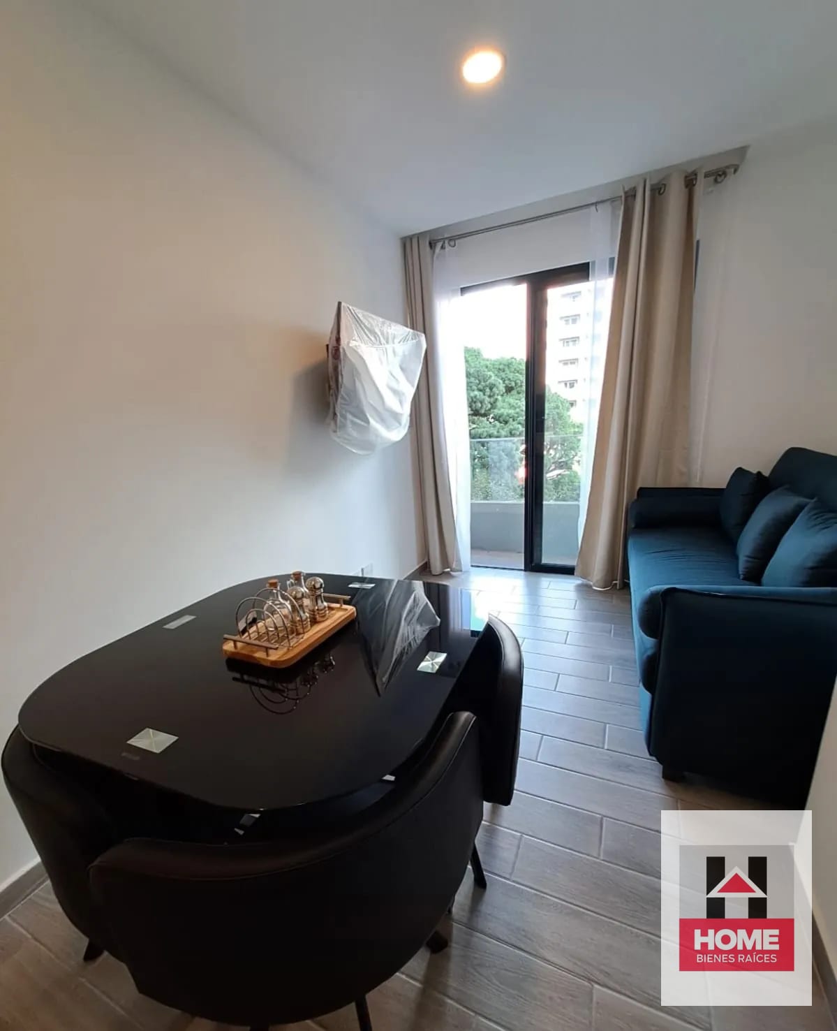 Apartamento de 1 Dor Todos los Servicios — Apartamento en Alquiler en Parque 10, Zona 10, Guatemala, Ciudad — foto 6 de 10