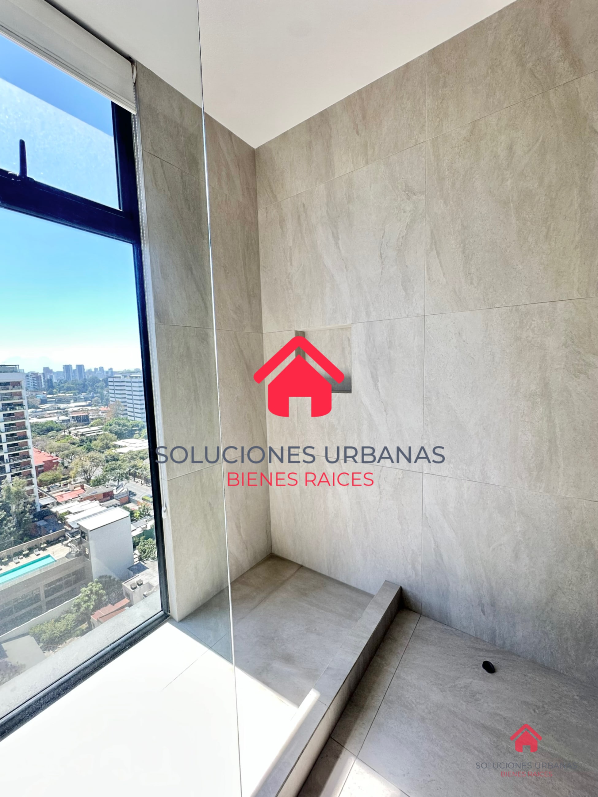 LINDO APARTAMENTO CON SALA FAMILIAR - 7