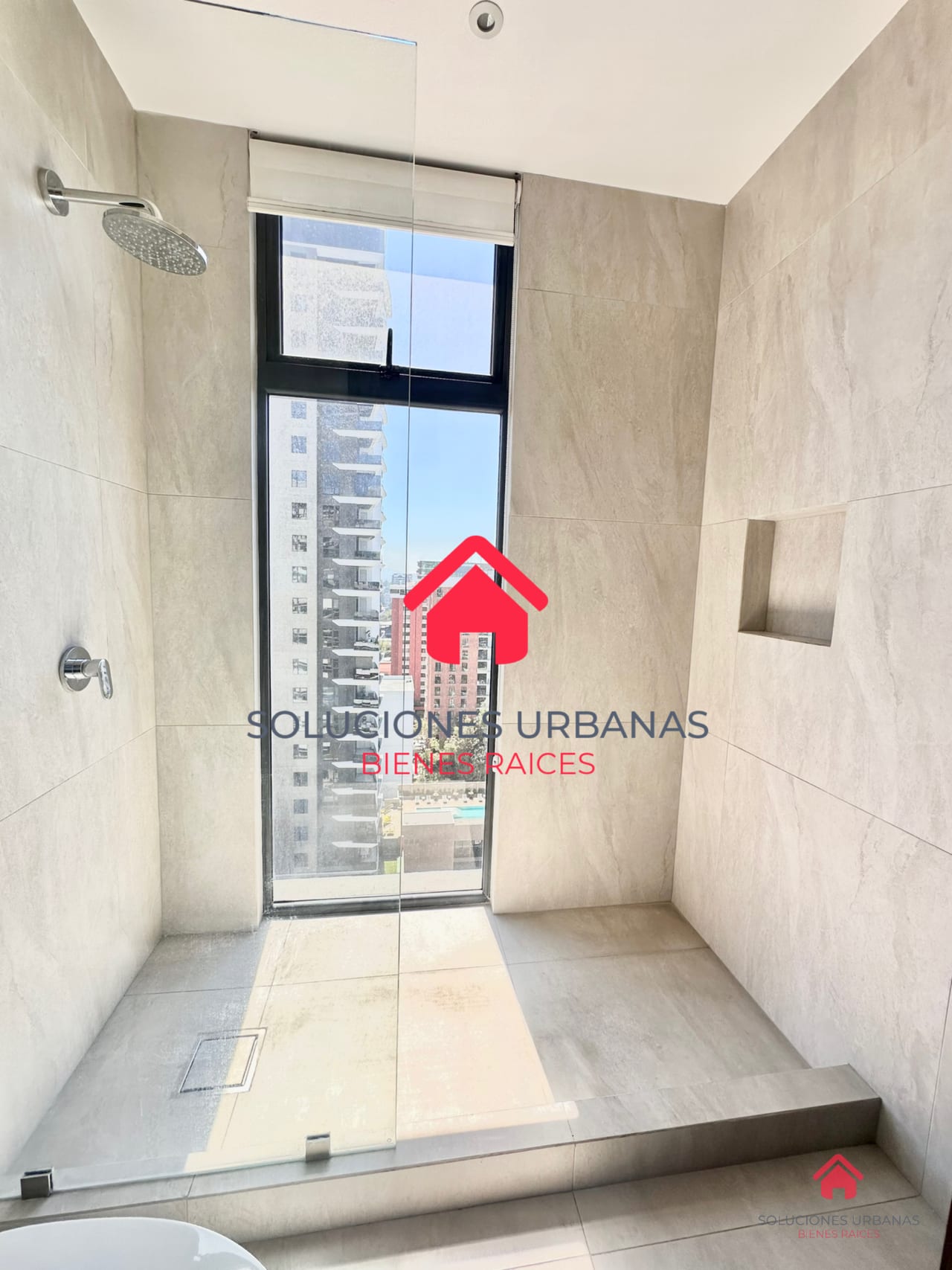 LINDO APARTAMENTO CON SALA FAMILIAR — Apartamento en Alquiler en Vasanta, Zona 10, Guatemala, Ciudad — foto 8 de 8