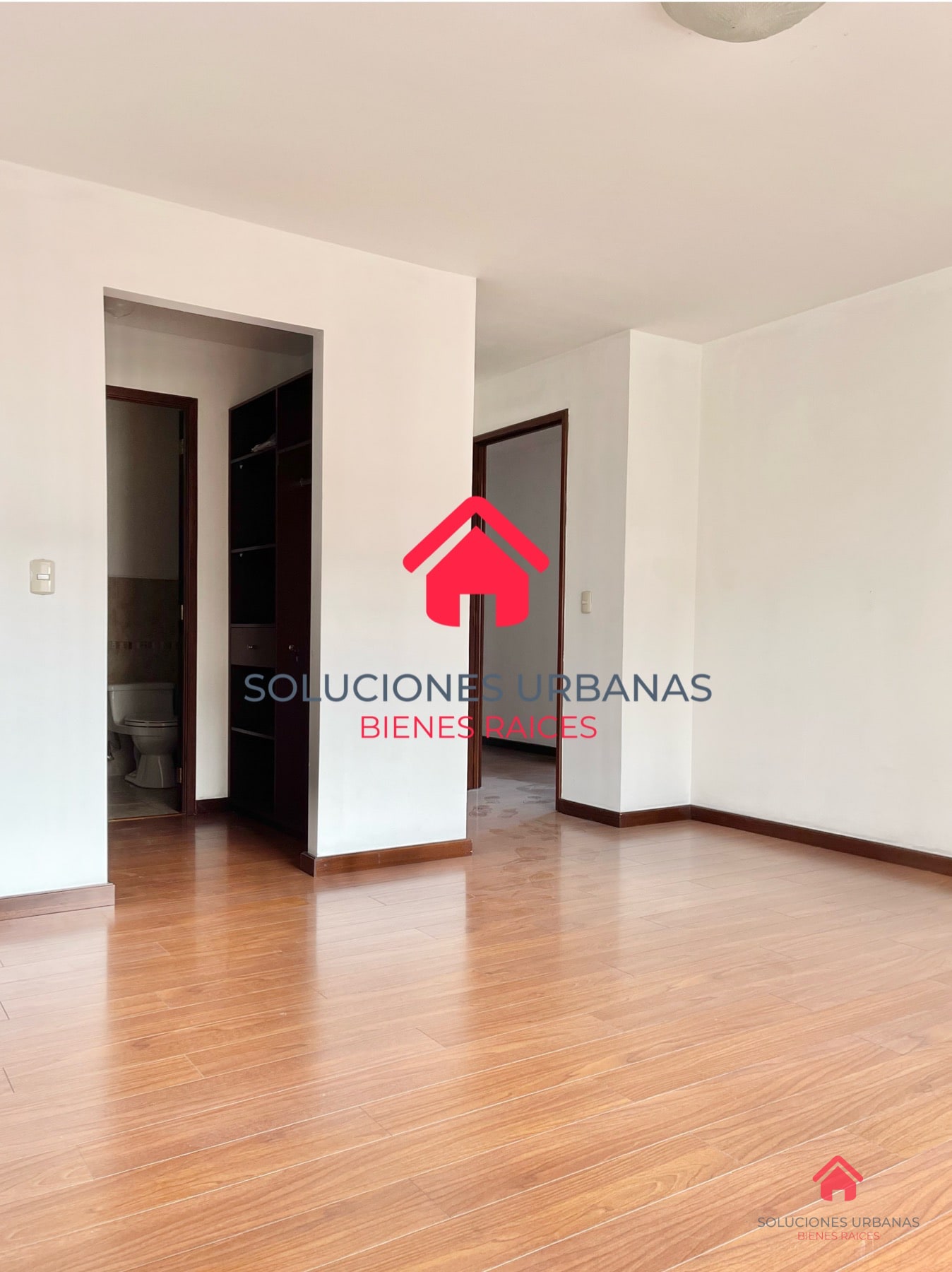 LINDO APARTAMENTO CON SALA FAMILIAR VIVALDI - 2