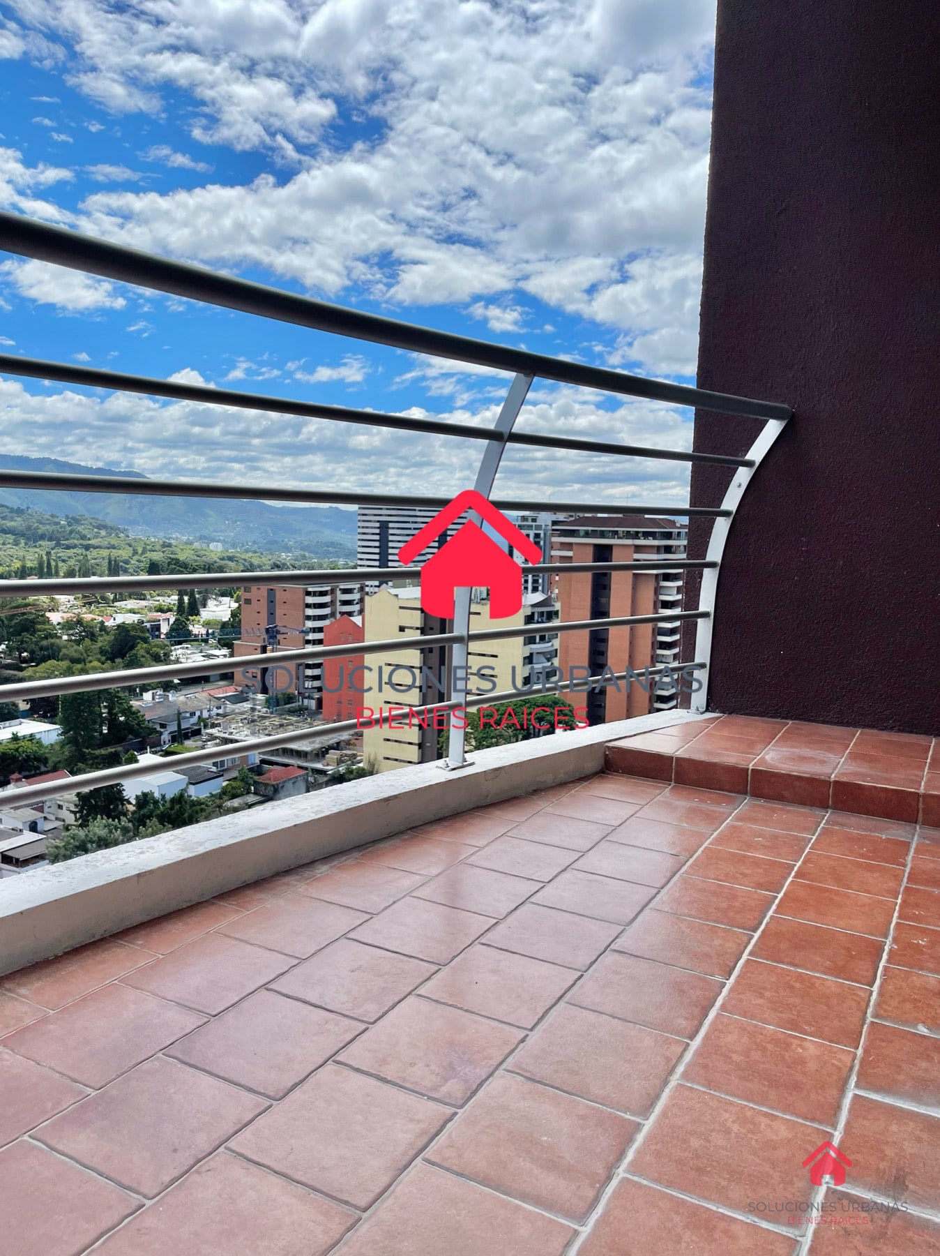 LINDO APARTAMENTO CON SALA FAMILIAR VIVALDI - 6