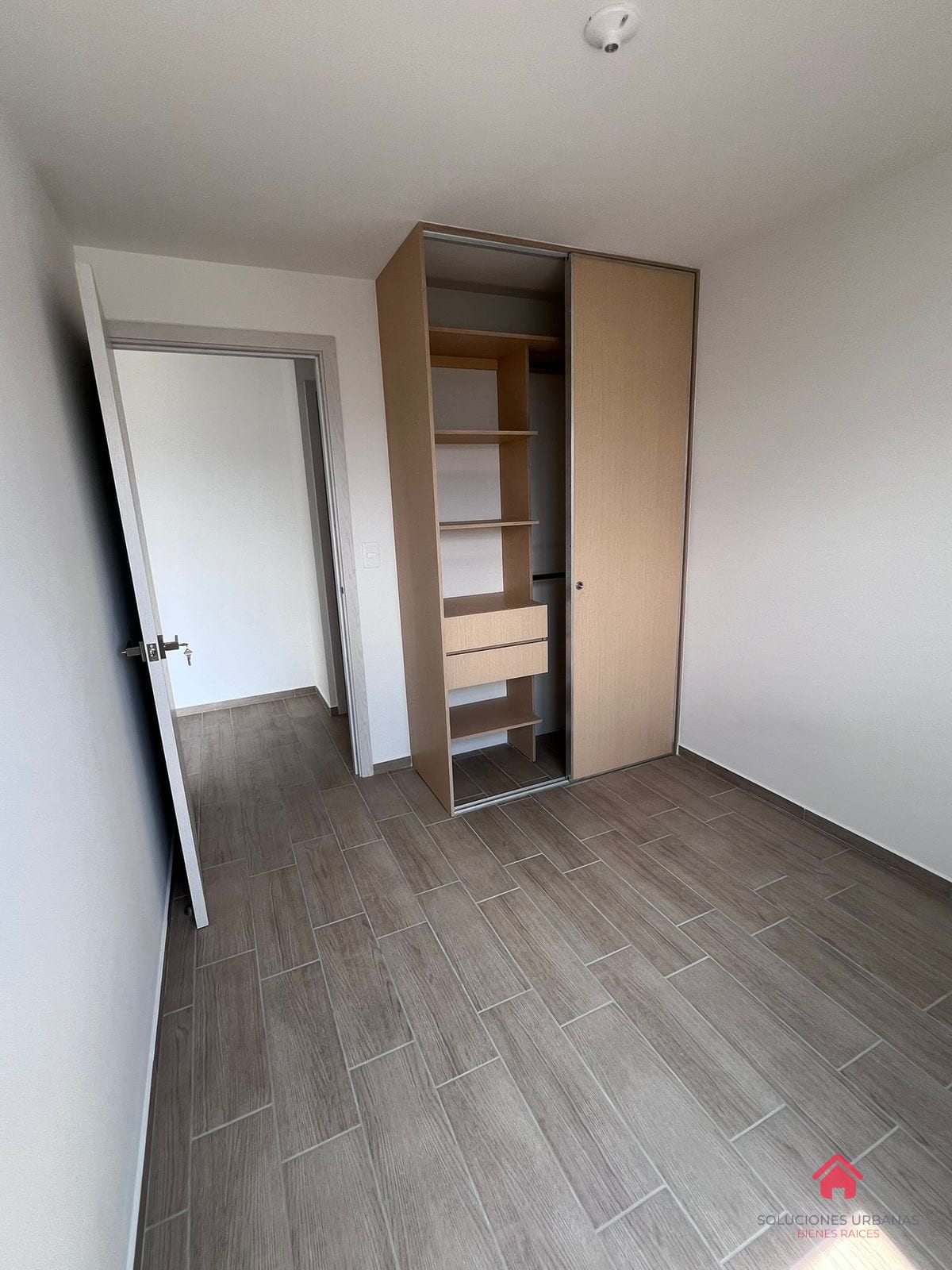 Lindo Apartamento Andares Doce — Apartamento en Venta en Andares Doce, Zona 12, Guatemala, Ciudad — foto 2 de 9