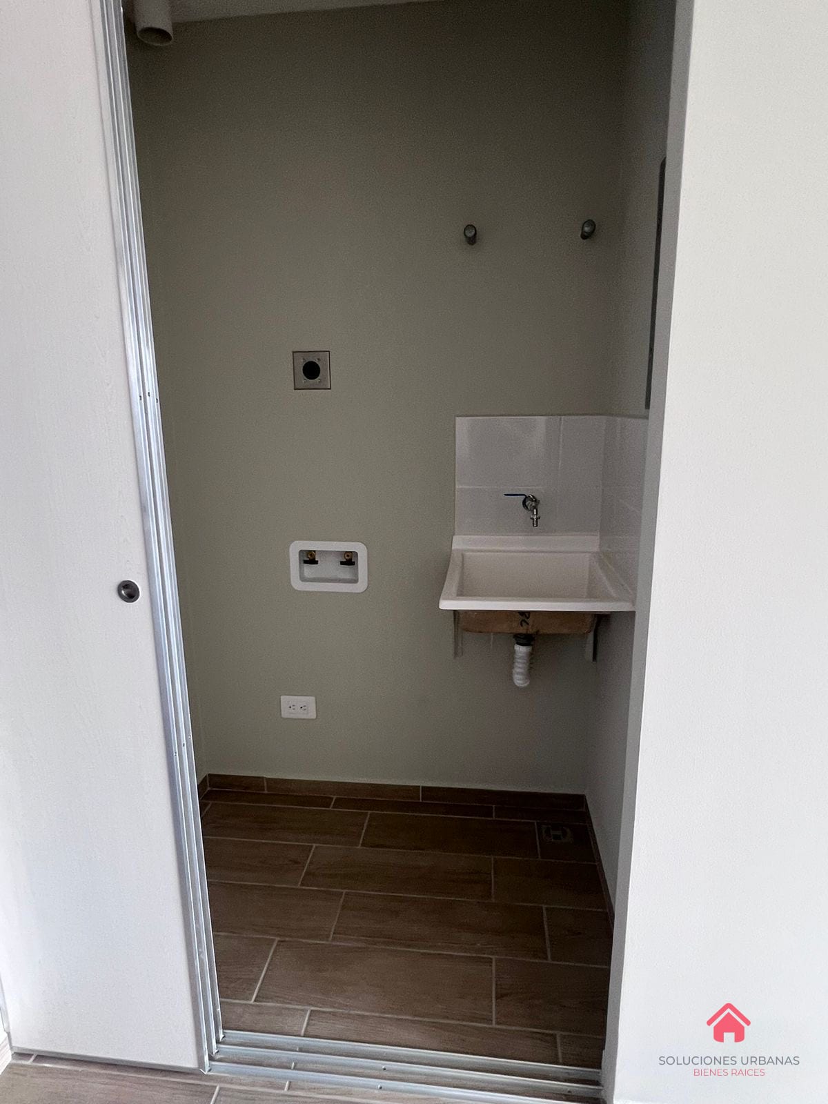 Lindo Apartamento Andares Doce — Apartamento en Venta en Andares Doce, Zona 12, Guatemala, Ciudad — foto 7 de 9