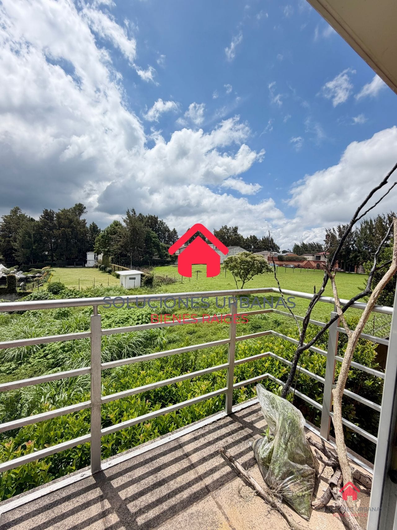 Lindo Apartamento Vista al Bosque Cerca de Unis — Apartamento en Venta en Carretera a El Salvador, Guatemala, Ciudad — foto 2 de 6