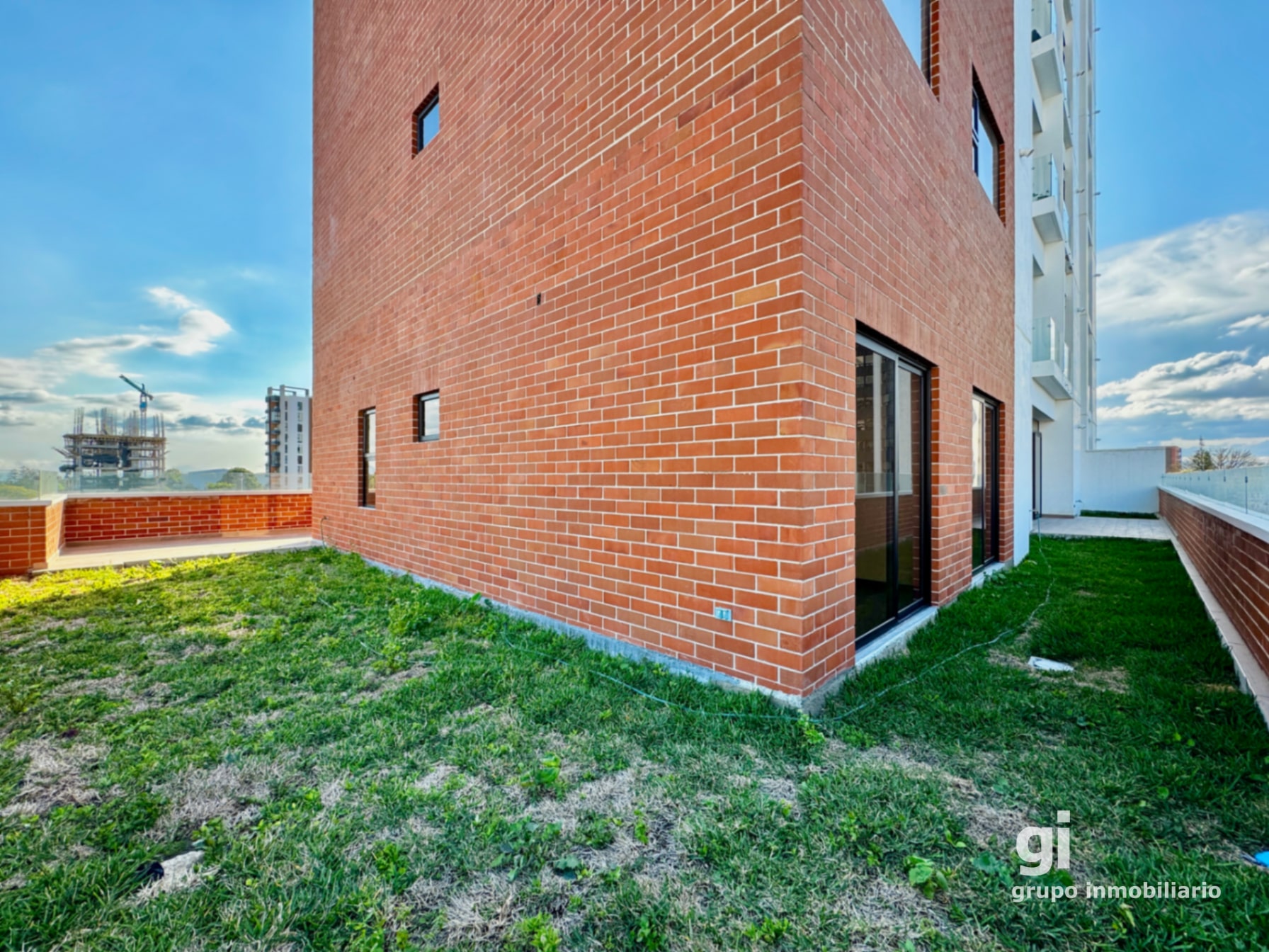 En alquiler, apartamento con jardín y vista en zona 15, 3 dormitorios — Apartamento en Alquiler en Zona 15, Guatemala, Ciudad — foto 5 de 13