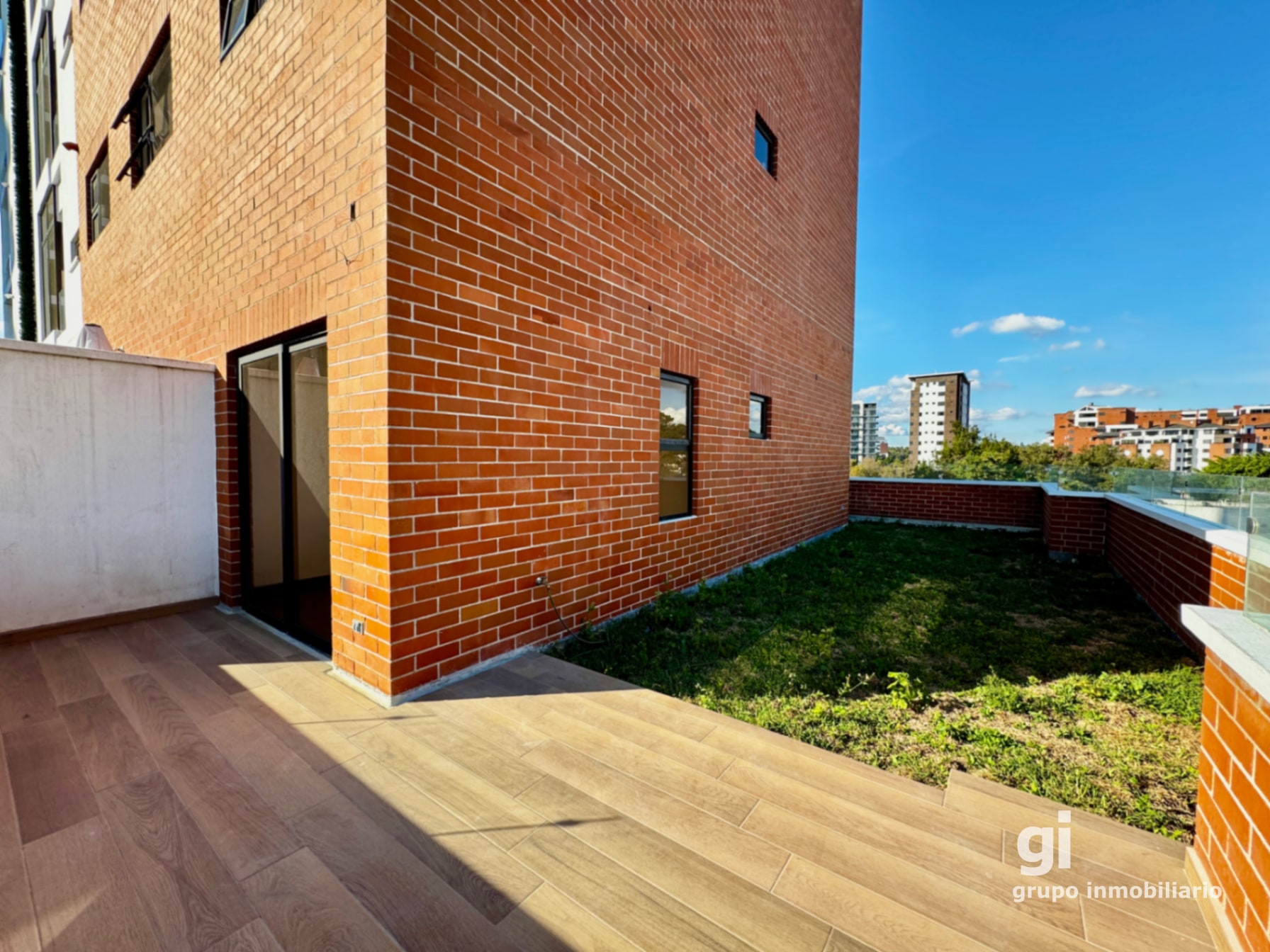 En alquiler, apartamento con jardín y vista en zona 15, 3 dormitorios — Apartamento en Alquiler en Zona 15, Guatemala, Ciudad — foto 6 de 13