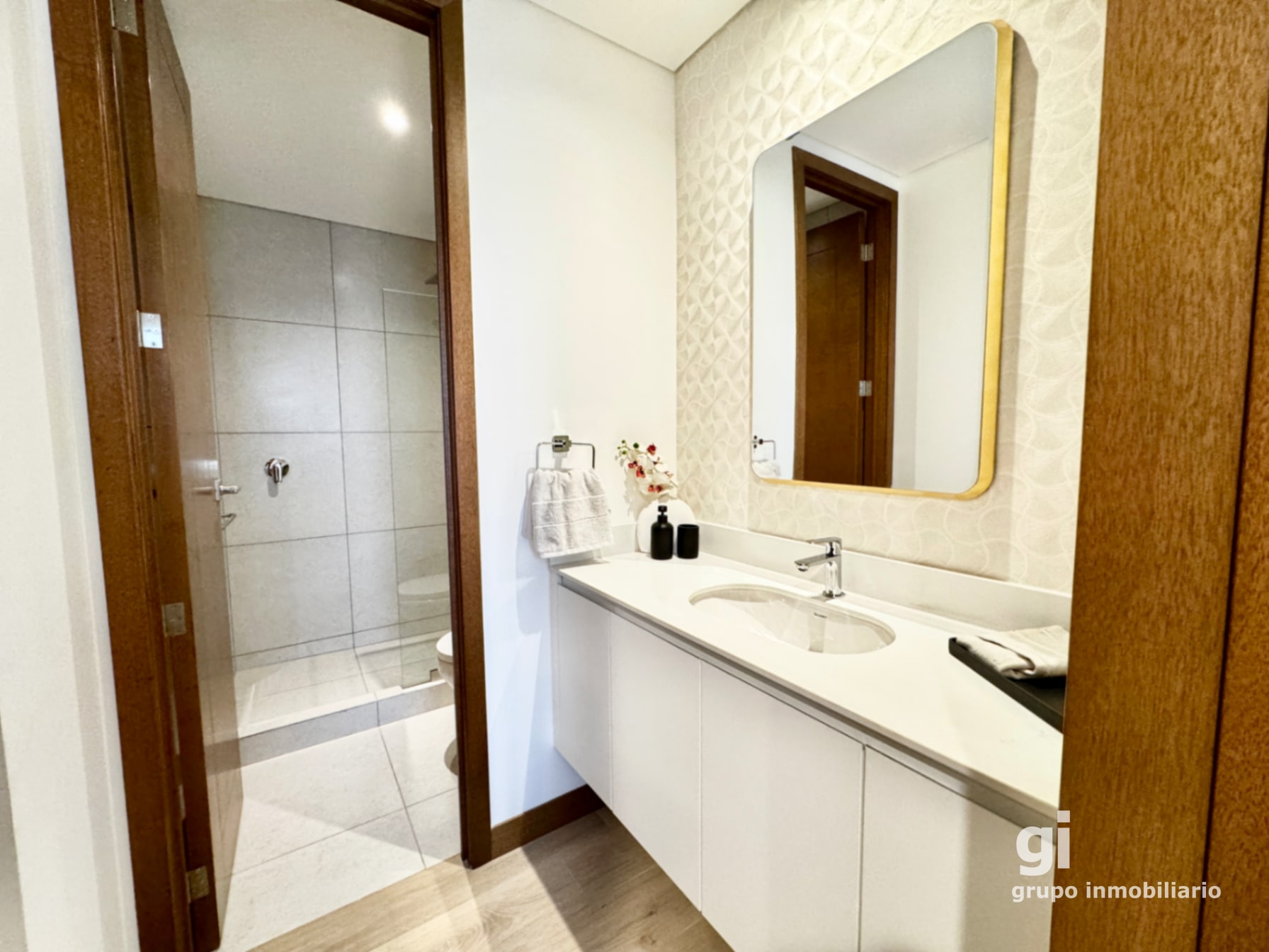 Apartamento 3 dormitorios + sala familiar — Apartamento en Venta en Zona 10, Guatemala, Ciudad — foto 5 de 17