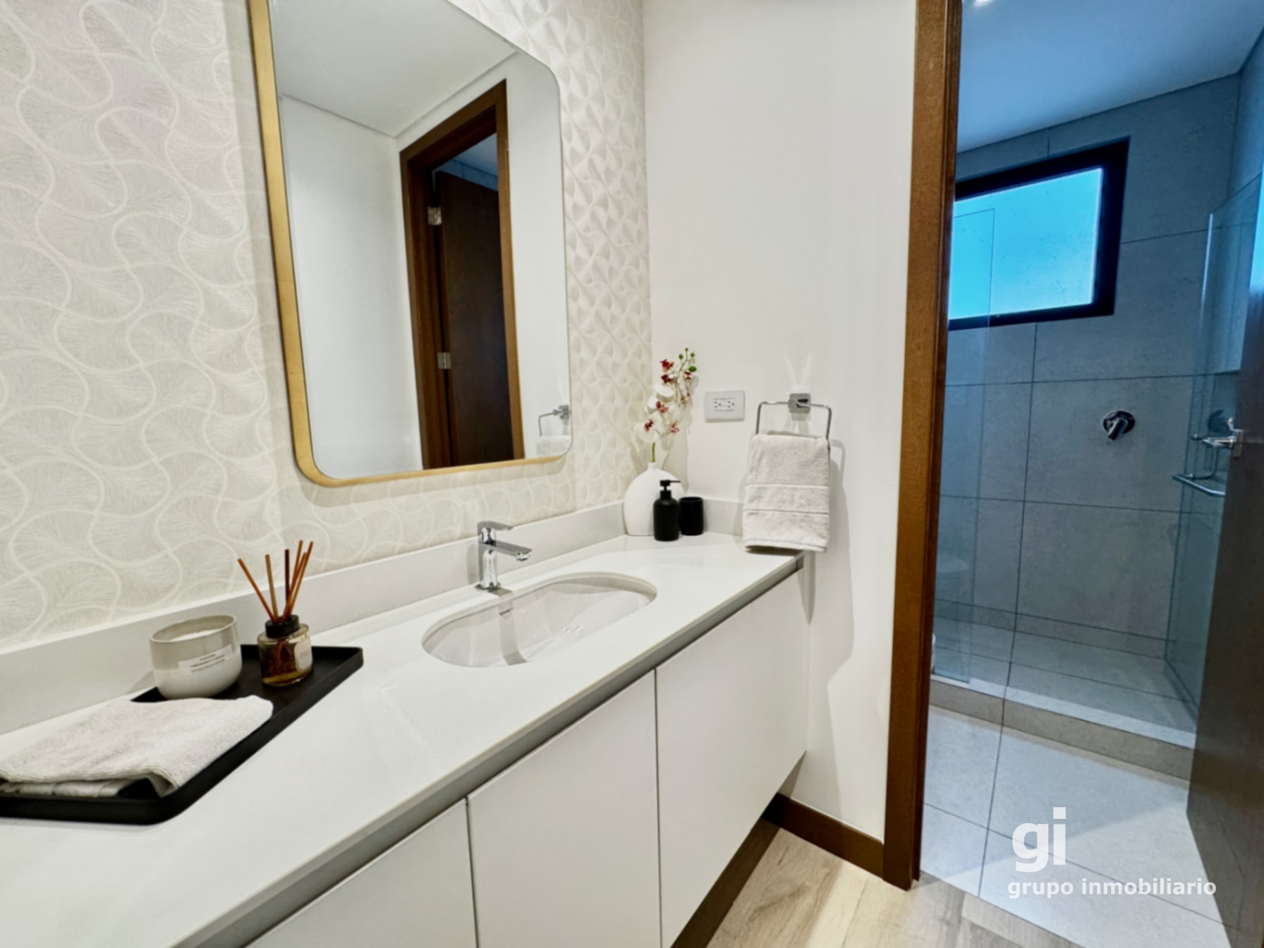 Apartamento 3 dormitorios + sala familiar — Apartamento en Venta en Zona 10, Guatemala, Ciudad — foto 7 de 17