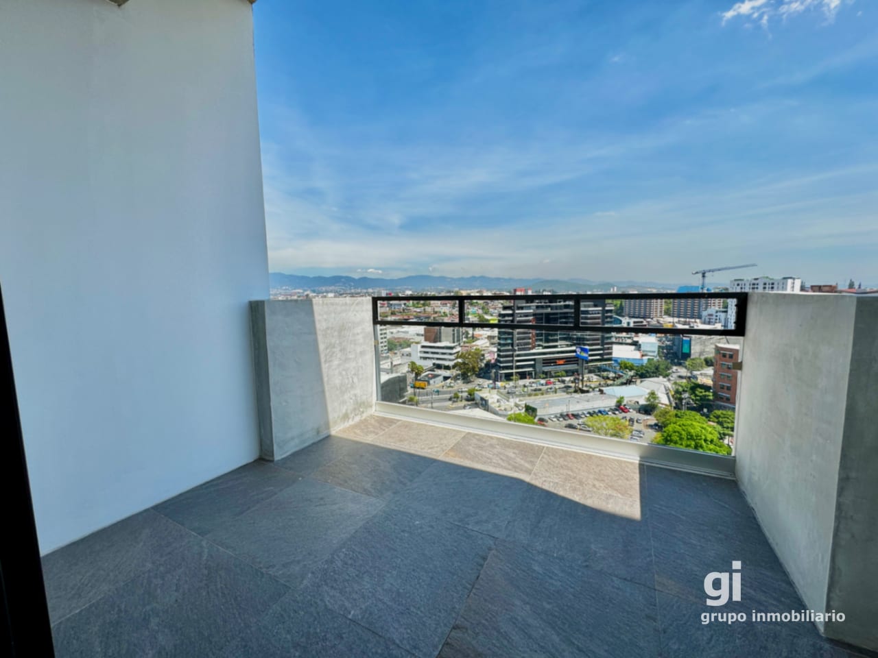 Apartamento de 2 dormitorios, nivel alto, zona 4 — Apartamento en Venta en Zona 4, Guatemala, Ciudad — foto 1 de 17