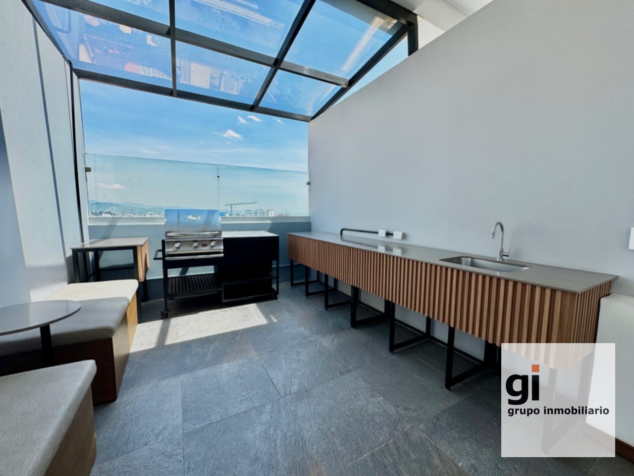 Apartamento de 2 dormitorios, nivel alto, zona 4 — Apartamento en Venta en Zona 4, Guatemala, Ciudad — foto 11 de 17