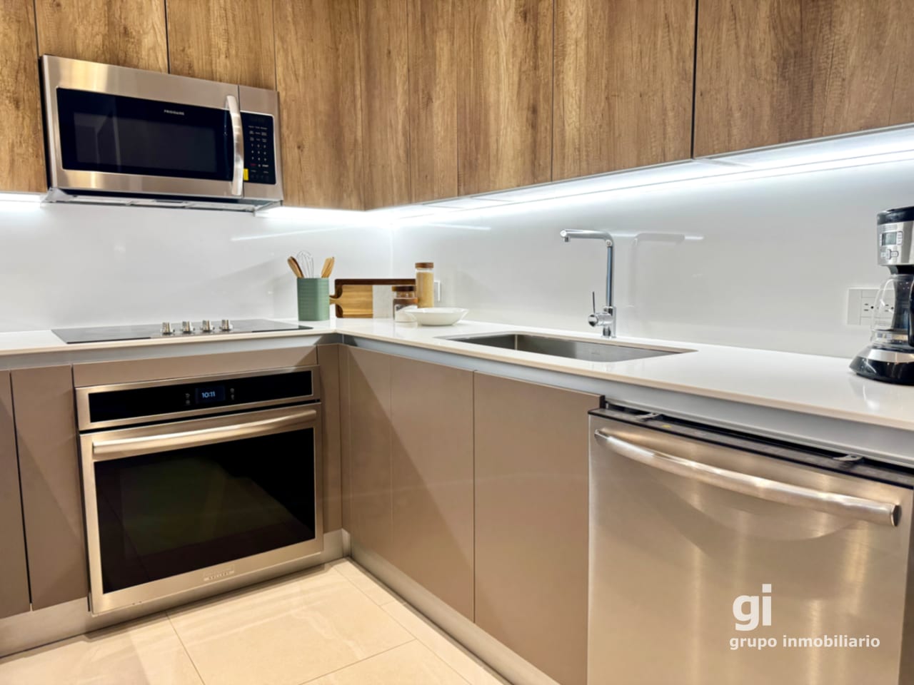 Apartamento en venta por Oakland — Apartamento en Venta en Zona 10, Guatemala, Ciudad — foto 5 de 14