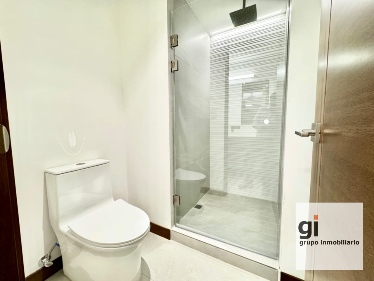 Apartamento en venta por Oakland — Apartamento en Venta en Zona 10, Guatemala, Ciudad — foto 9 de 14