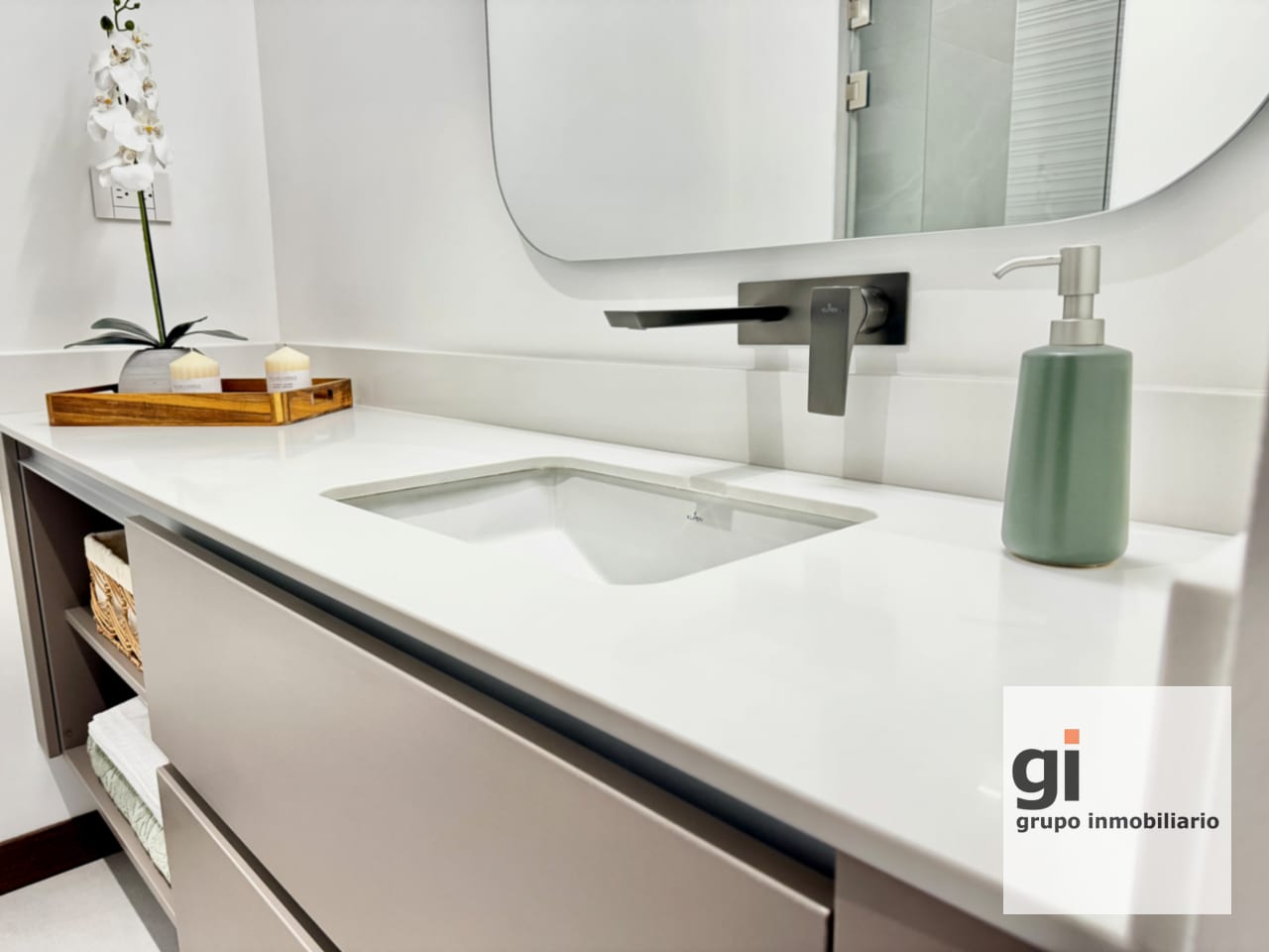 Apartamento en venta por Oakland — Apartamento en Venta en Zona 10, Guatemala, Ciudad — foto 12 de 14