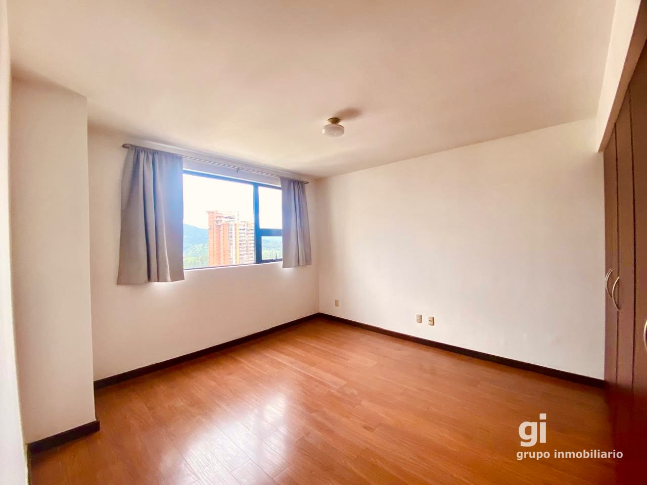 Apartamento en Venta en Zona 14 con Excelente Ubicación — Apartamento en Venta en Zona 14, Guatemala, Ciudad — foto 5 de 7